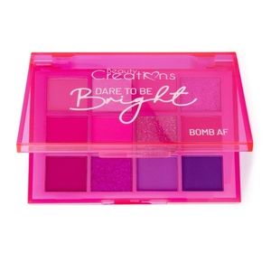 Beaut Creations  Bomb AF Eyeshadow palette